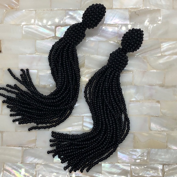 ⭐️New⭐️ Post Drop Black Beaded Tassel Earrings - Picture 8 of 9